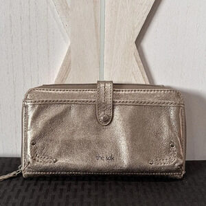 The Sak Iris Large Smartphone Clutch/Wallet in Metallic Rose Gold